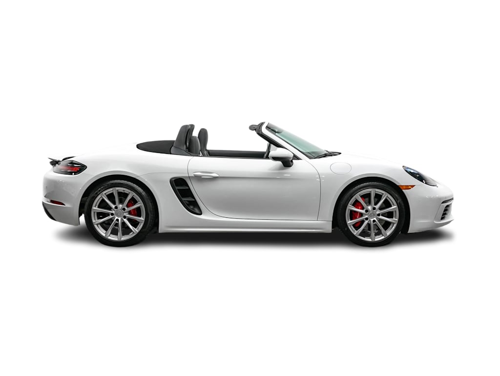 2021 Porsche 718 Boxster S 40