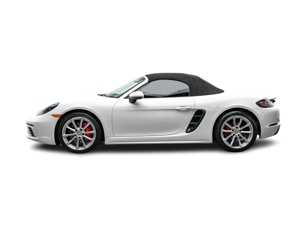 2021 Porsche 718 Boxster S 44