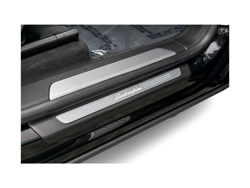 Thumbnail: 2022 Lamborghini Urus - 17