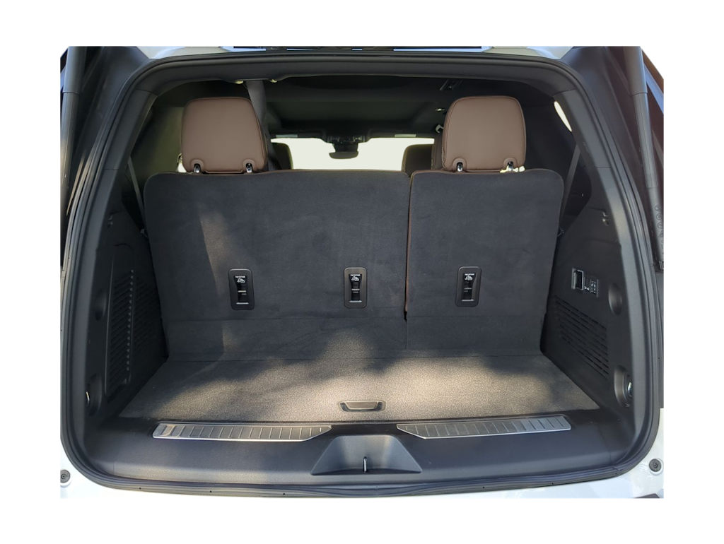 Thumbnail: 2024 Chevrolet Tahoe - 16