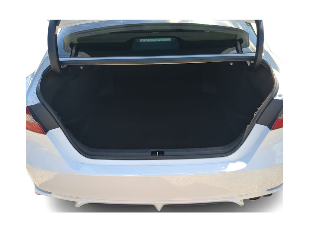 Thumbnail: 2024 Toyota Camry - 18