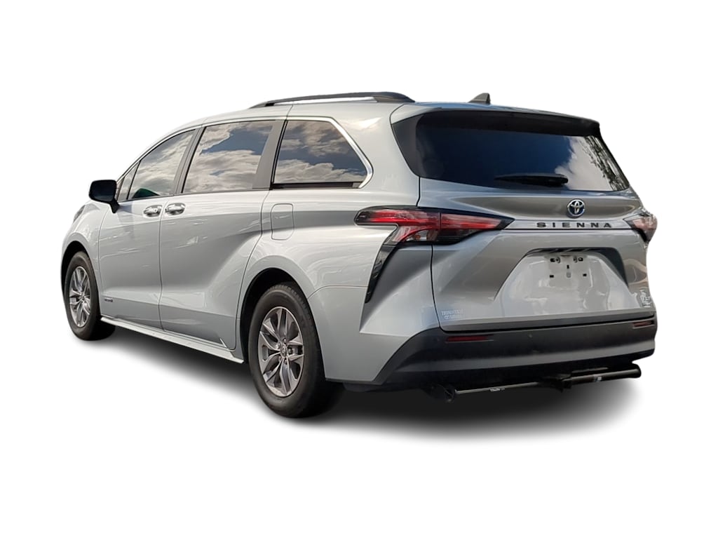 2021 Toyota Sienna XLE 4