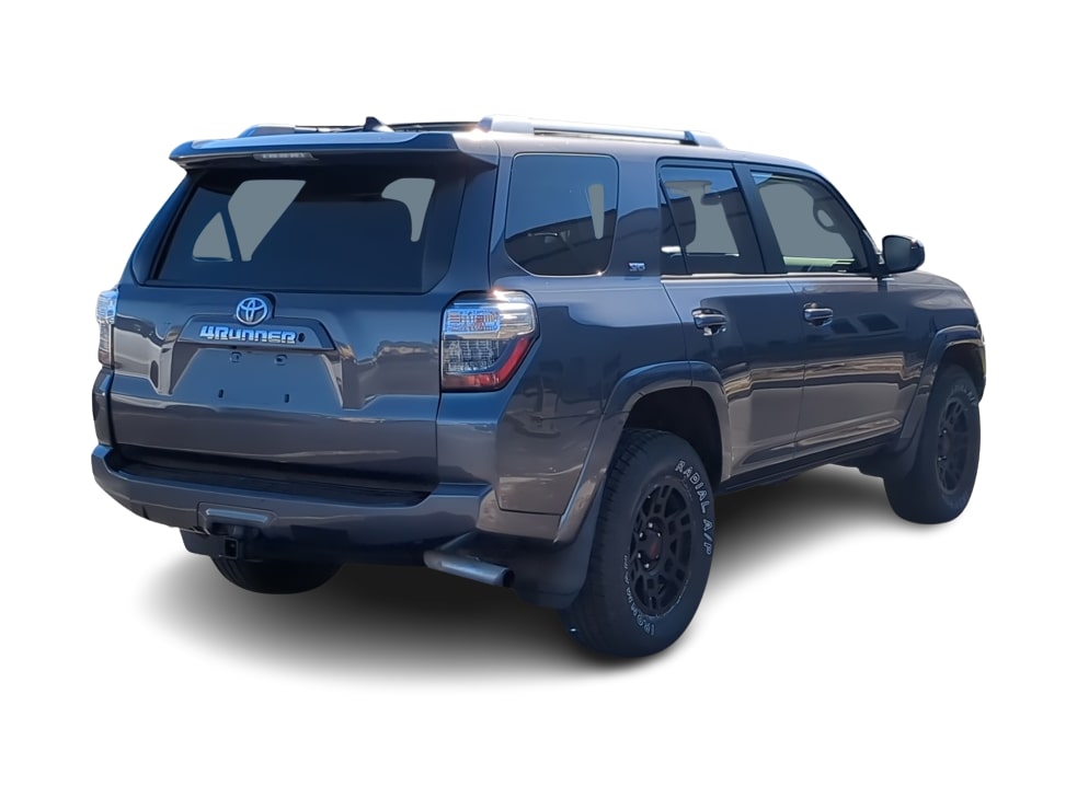 Thumbnail: 2016 Toyota 4Runner - 23
