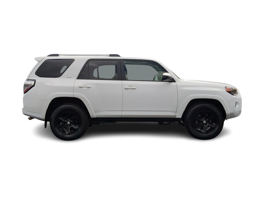2024 Toyota 4Runner SR5 25