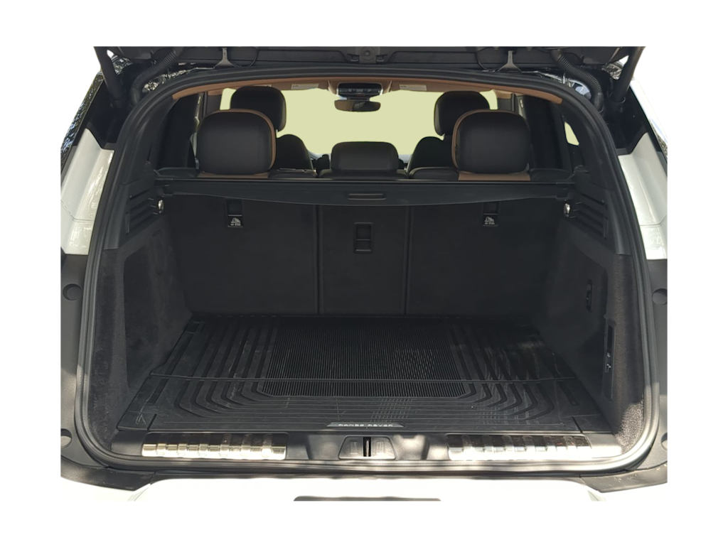 Thumbnail: 2025 Land Rover Range Rover Sport - 17