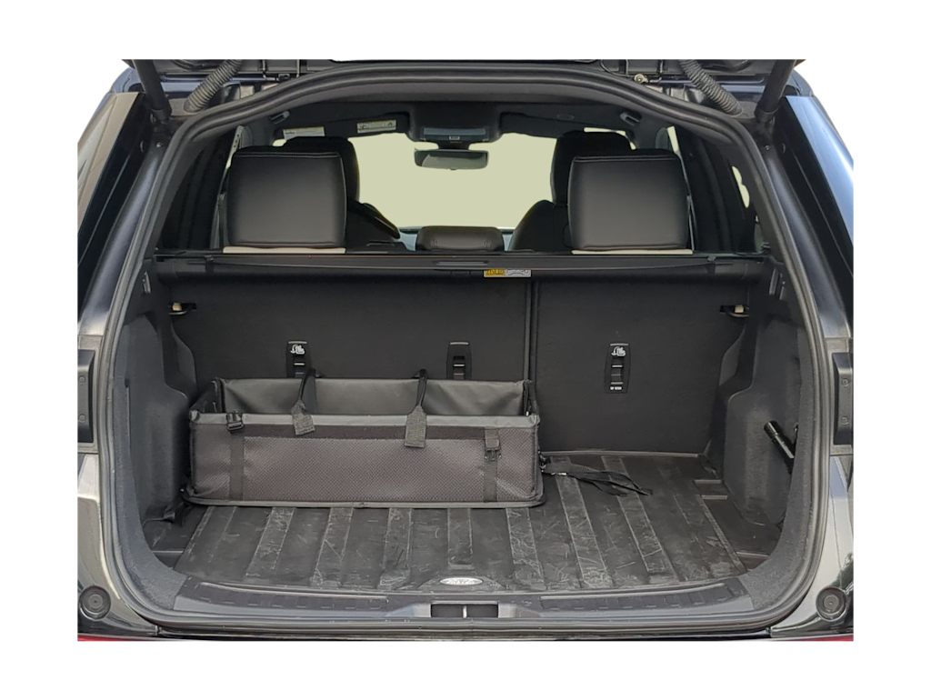 Thumbnail: 2025 Land Rover Discovery Sport - 16