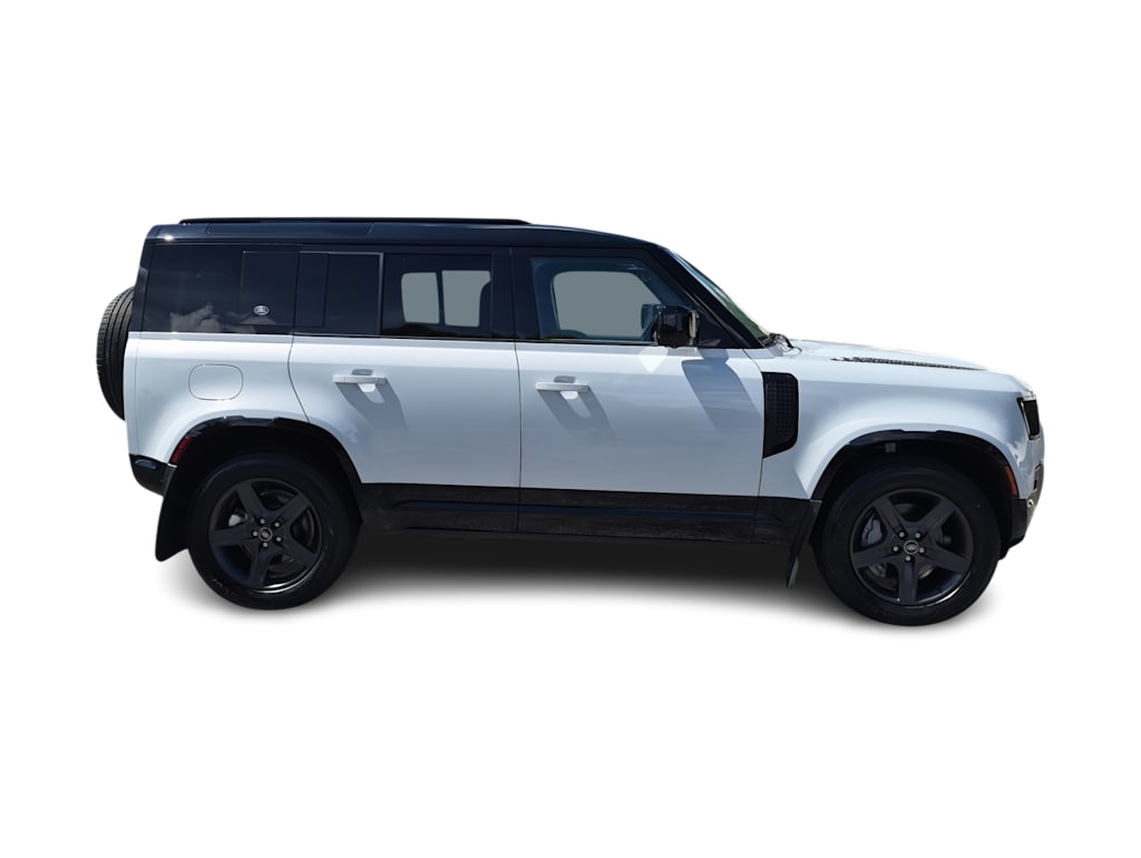 Thumbnail: 2023 Land Rover Defender - 22