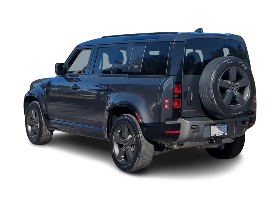 Thumbnail: 2022 Land Rover Defender - 4