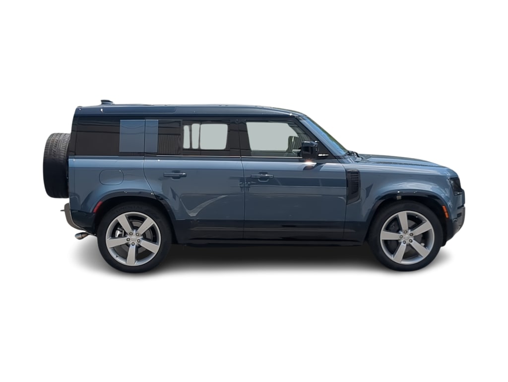 Thumbnail: 2025 Land Rover Defender - 25