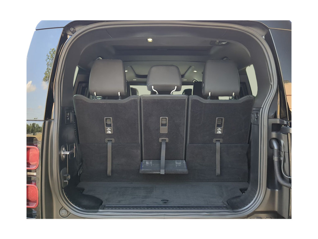 2024 Land Rover Defender 130 17