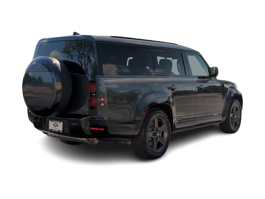 2024 Land Rover Defender 130 23