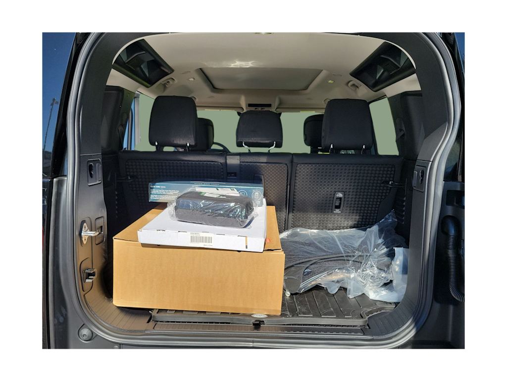 Thumbnail: 2024 Land Rover Defender - 16