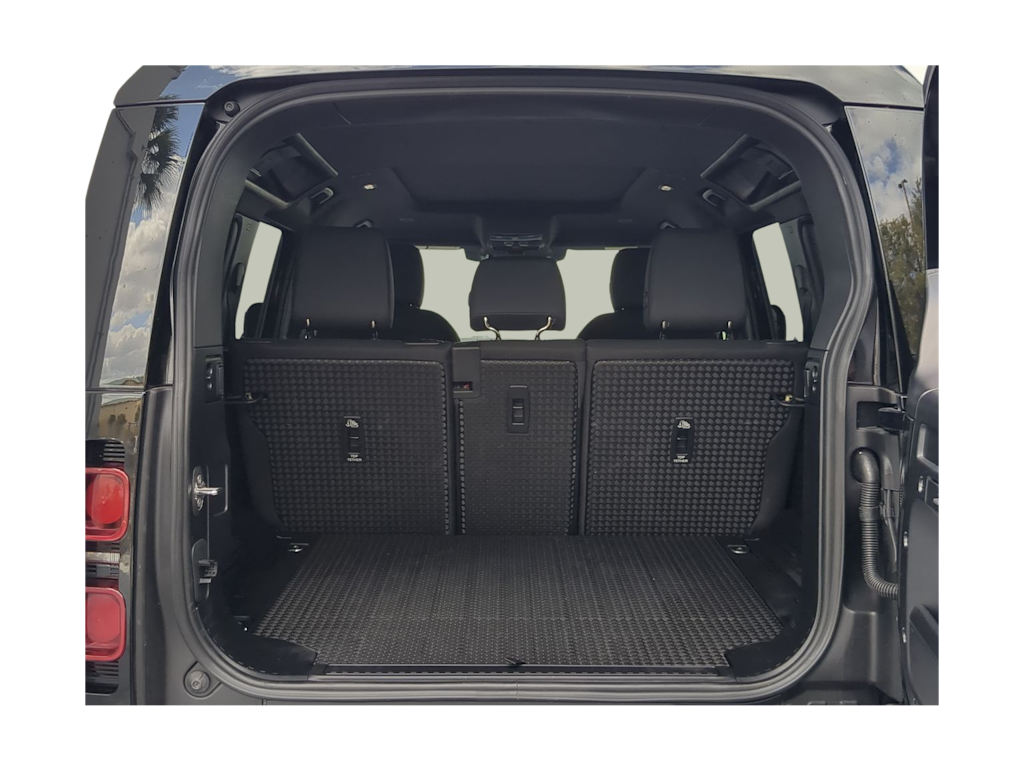 Thumbnail: 2025 Land Rover Defender - 15