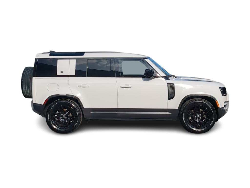 Thumbnail: 2024 Land Rover Defender - 23