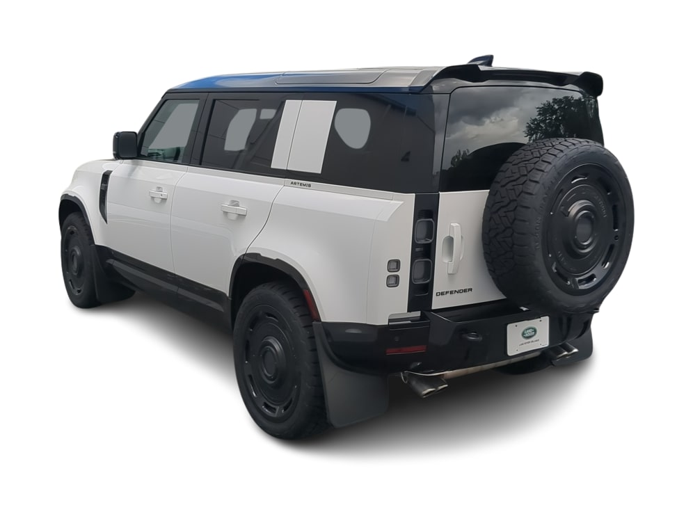 Thumbnail: 2025 Land Rover Defender - 4