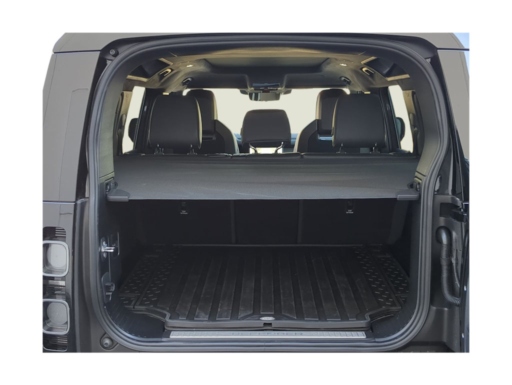 Thumbnail: 2025 Land Rover Defender - 17