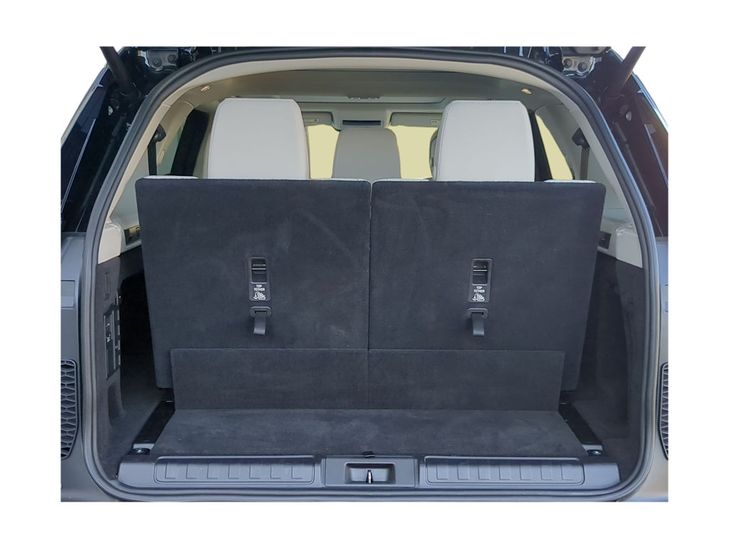 Thumbnail: 2025 Land Rover Discovery - 17