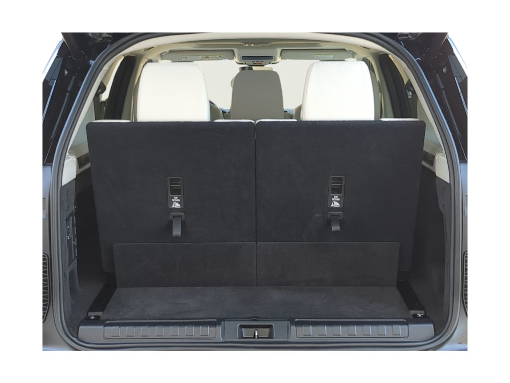 Thumbnail: 2025 Land Rover Discovery - 16