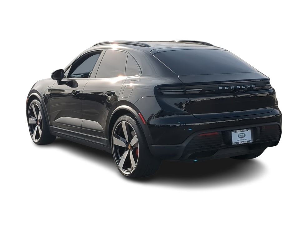 Thumbnail: 2025 Porsche Macan - 4