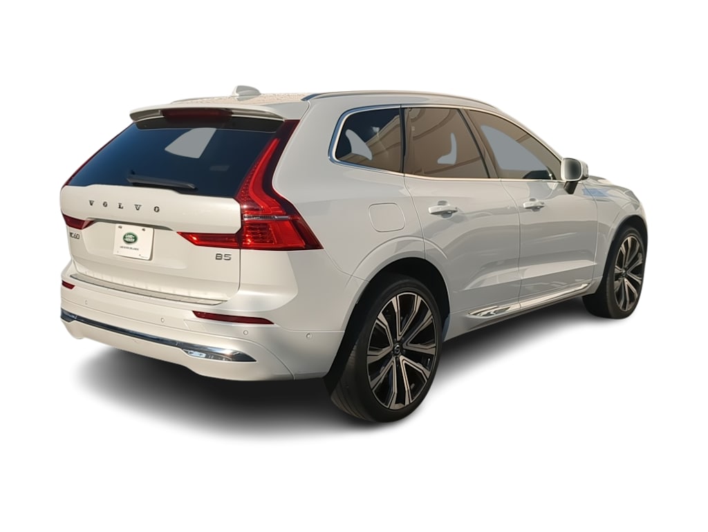 Thumbnail: 2023 Volvo XC60 - 21