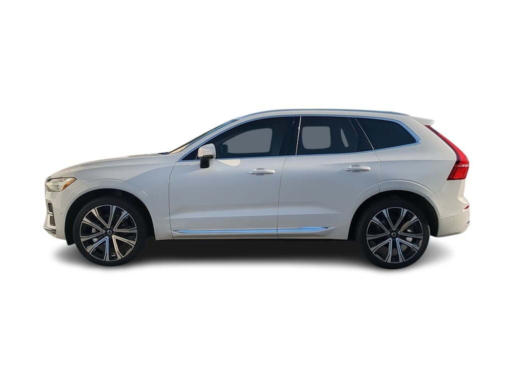 Thumbnail: 2023 Volvo XC60 - 3