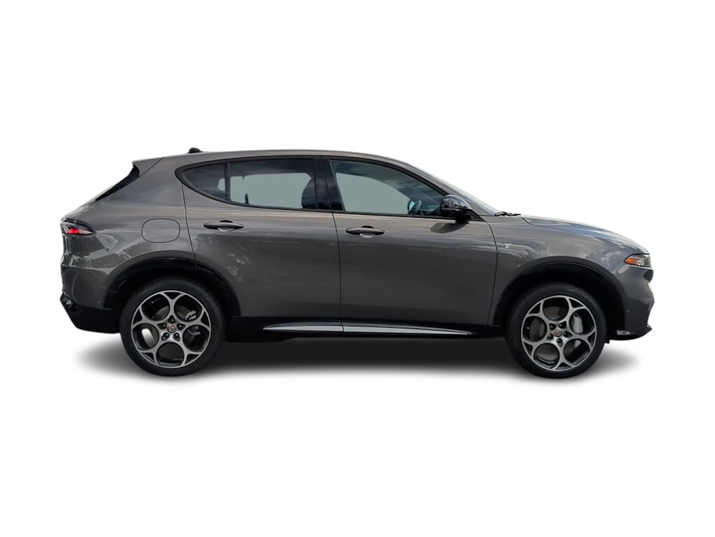 Thumbnail: 2024 Alfa Romeo Tonale - 25