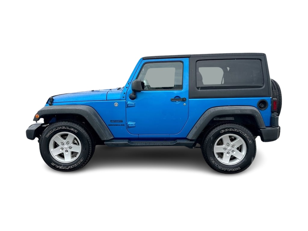 Thumbnail: 2015 Jeep Wrangler - 3