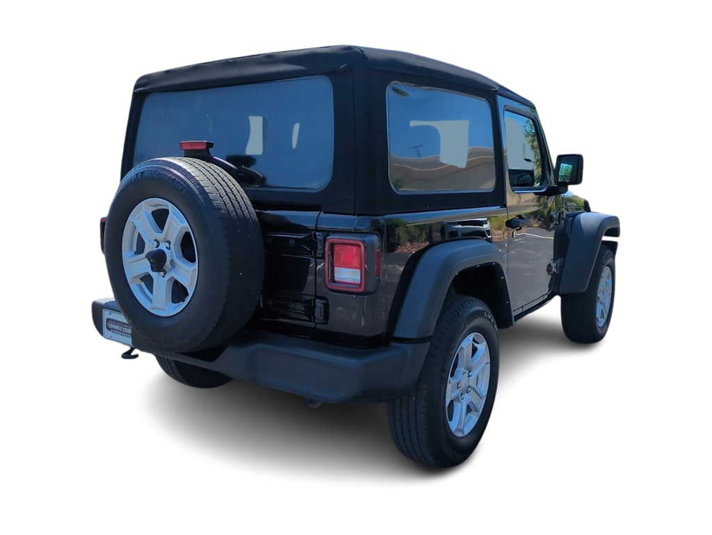 Thumbnail: 2022 Jeep Wrangler - 22