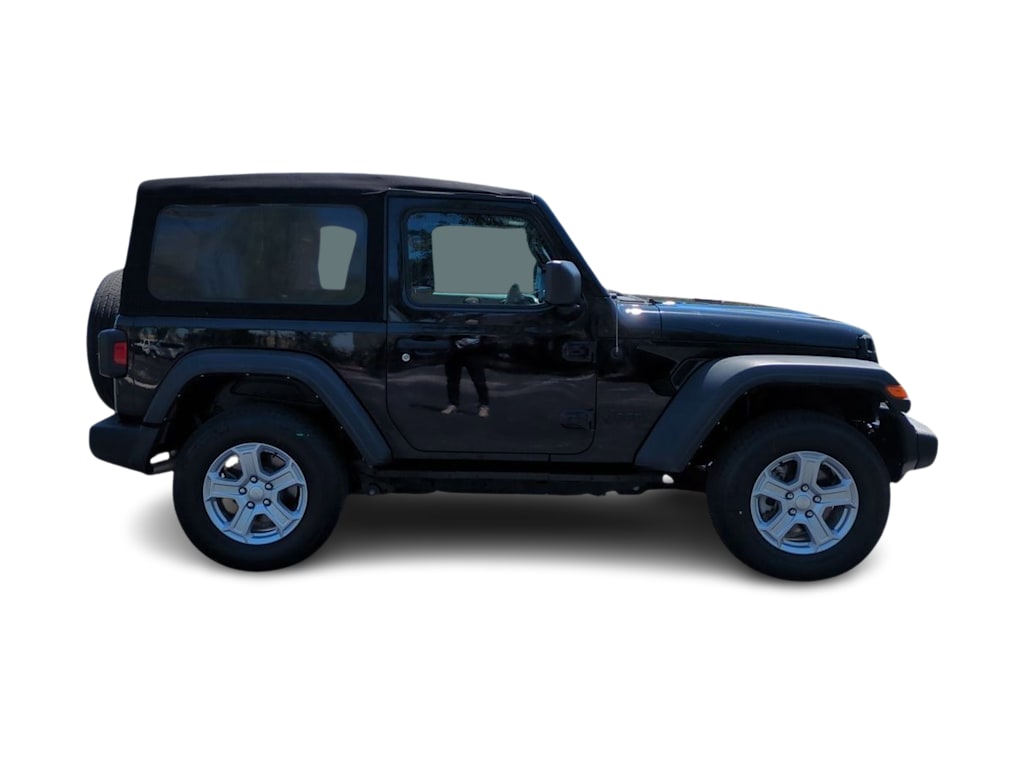 Thumbnail: 2022 Jeep Wrangler - 23