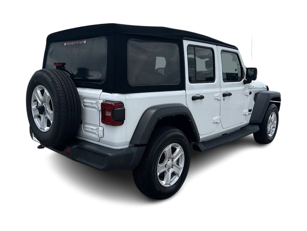 Thumbnail: 2022 Jeep Wrangler - 25