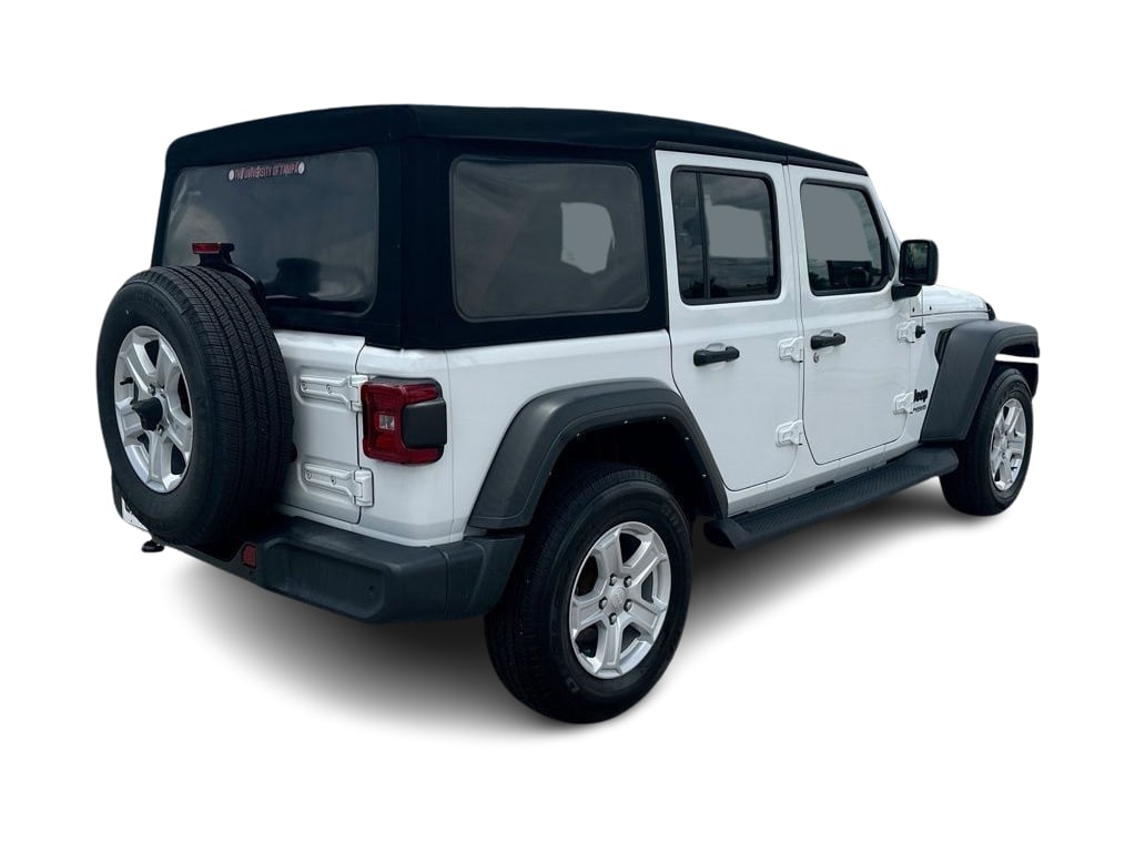 Thumbnail: 2022 Jeep Wrangler - 20
