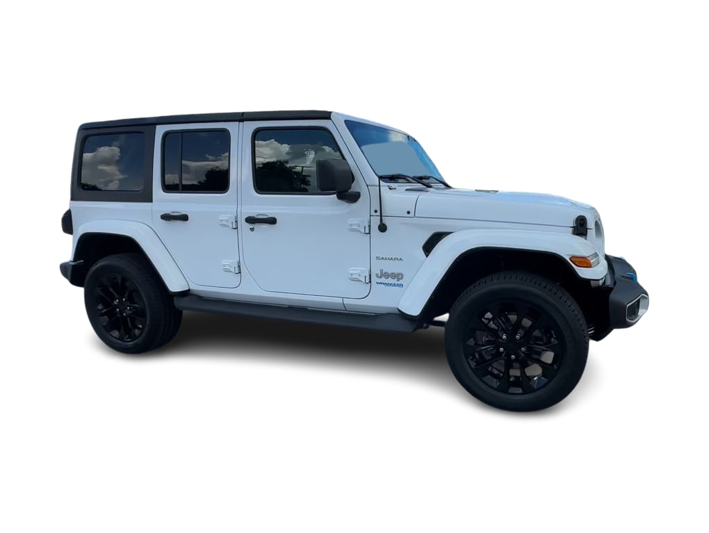 Thumbnail: 2022 Jeep Wrangler - 17
