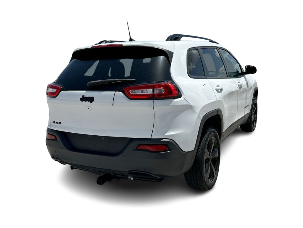 Thumbnail: 2018 Jeep Cherokee - 21