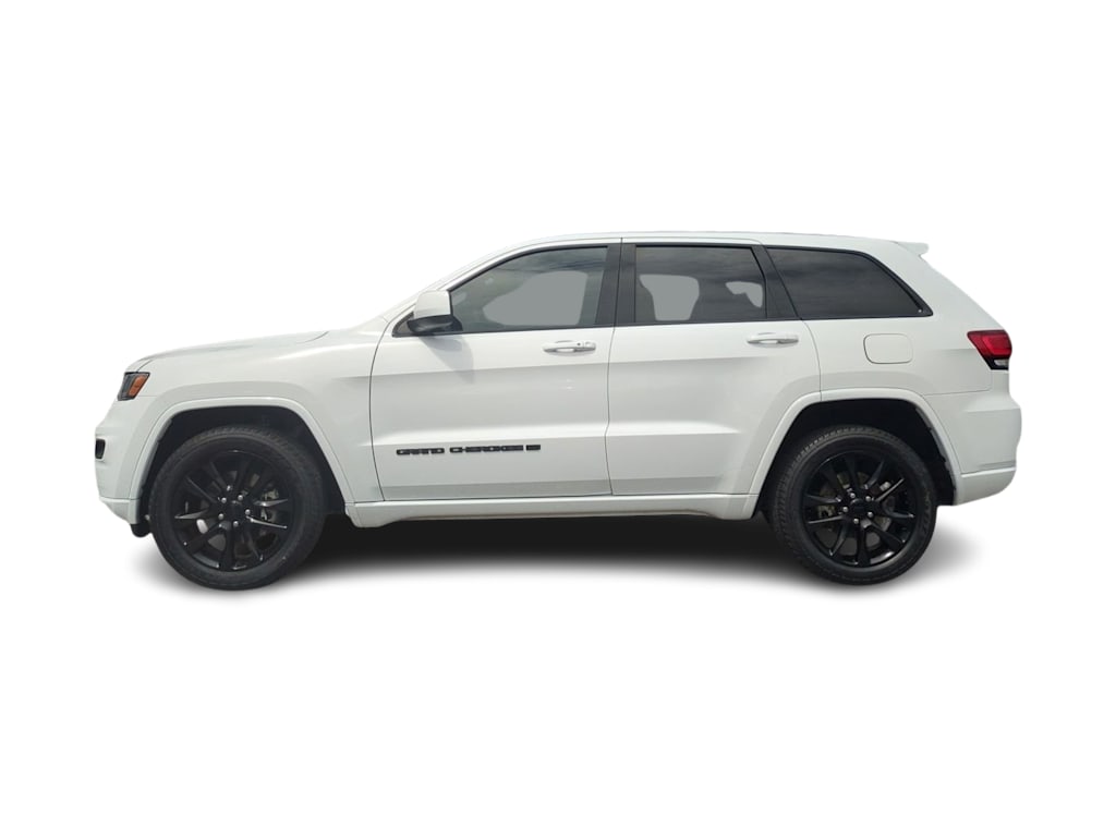 Thumbnail: 2022 Jeep Grand Cherokee - 3