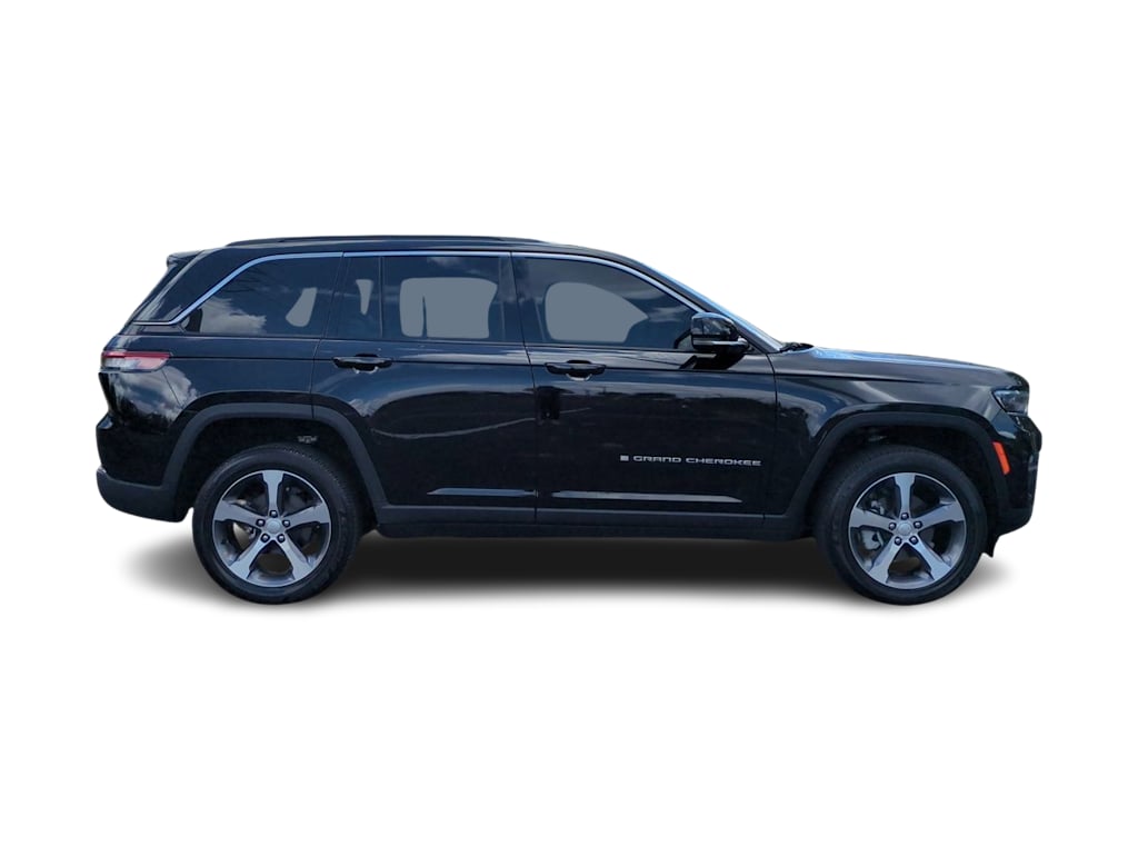Thumbnail: 2025 Jeep Grand Cherokee - 24