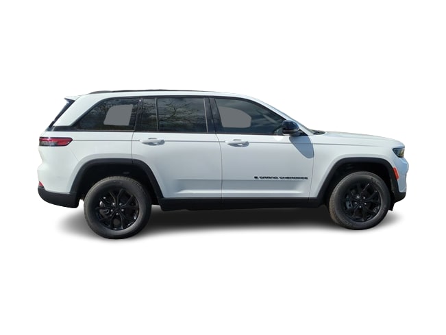 2025 Jeep Grand Cherokee Laredo 24