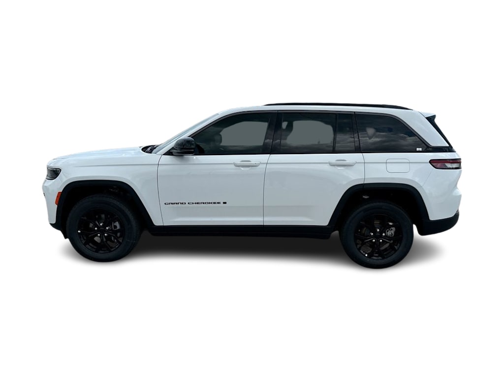 Thumbnail: 2026 Jeep Grand Cherokee - 3