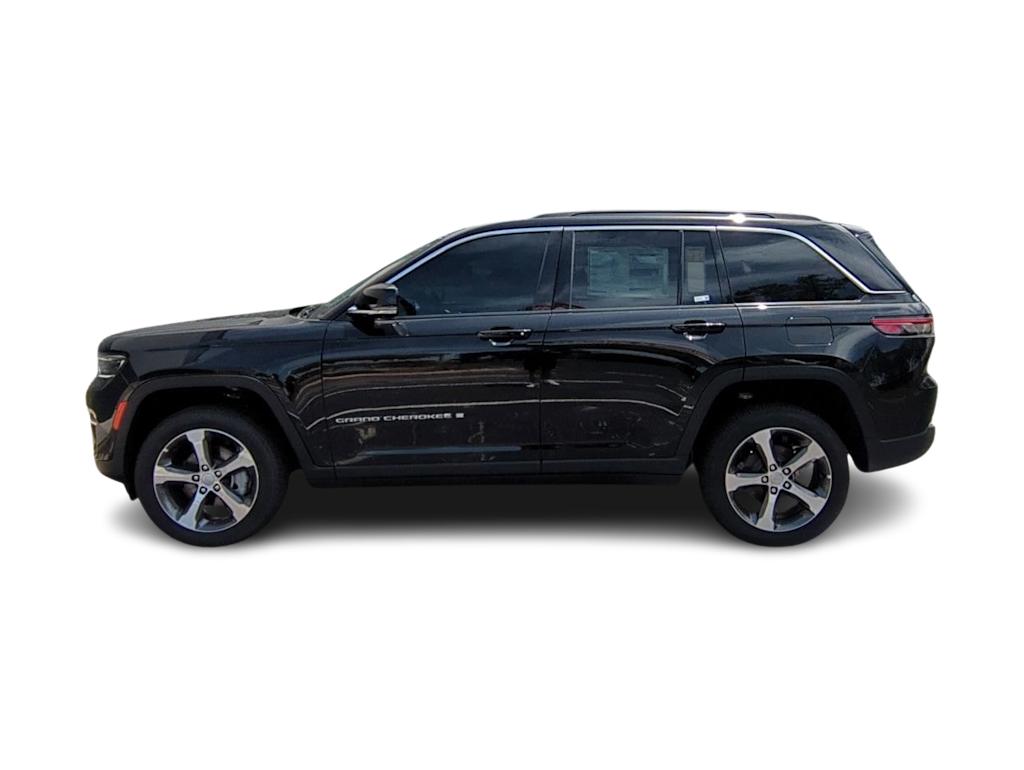 Thumbnail: 2025 Jeep Grand Cherokee - 3