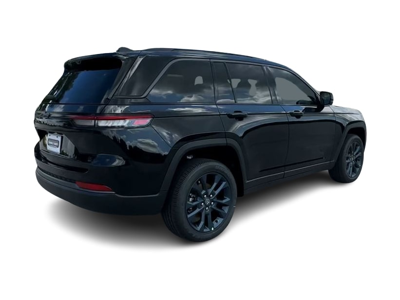 Thumbnail: 2026 Jeep Grand Cherokee - 17