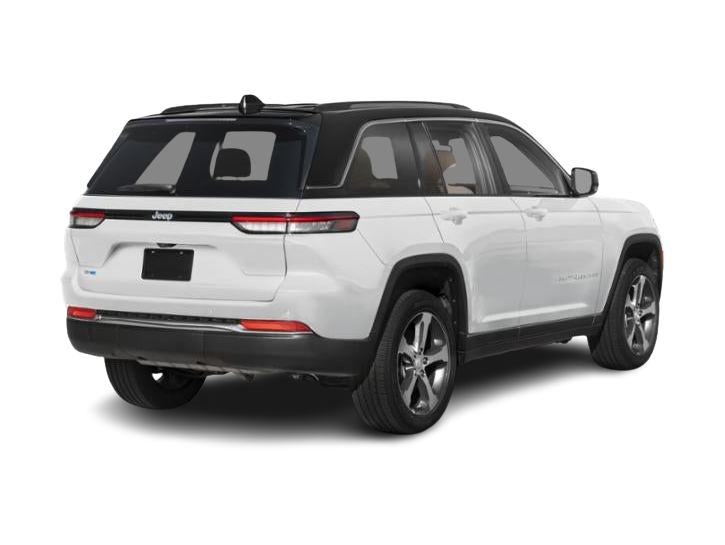 Thumbnail: 2023 Jeep Grand Cherokee - 14