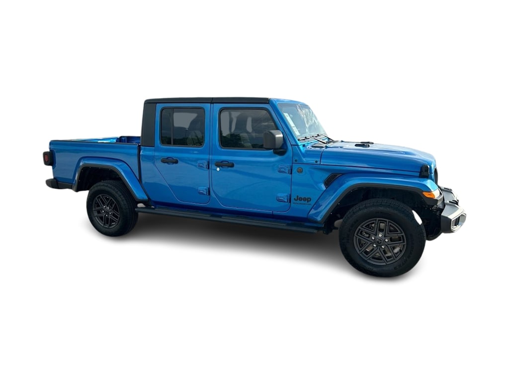 Thumbnail: 2024 Jeep Gladiator - 24