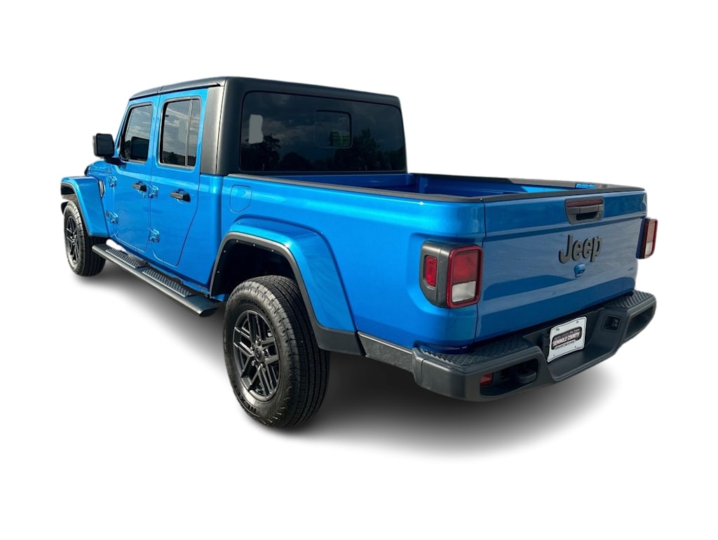 Thumbnail: 2024 Jeep Gladiator - 3