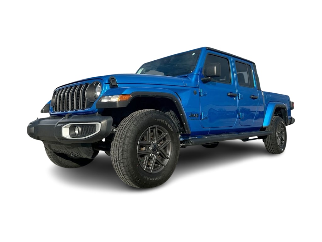 Thumbnail: 2024 Jeep Gladiator - 21