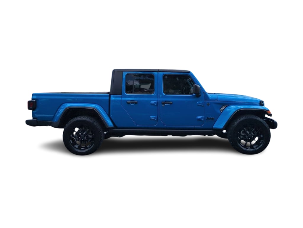 Thumbnail: 2025 Jeep Gladiator - 22