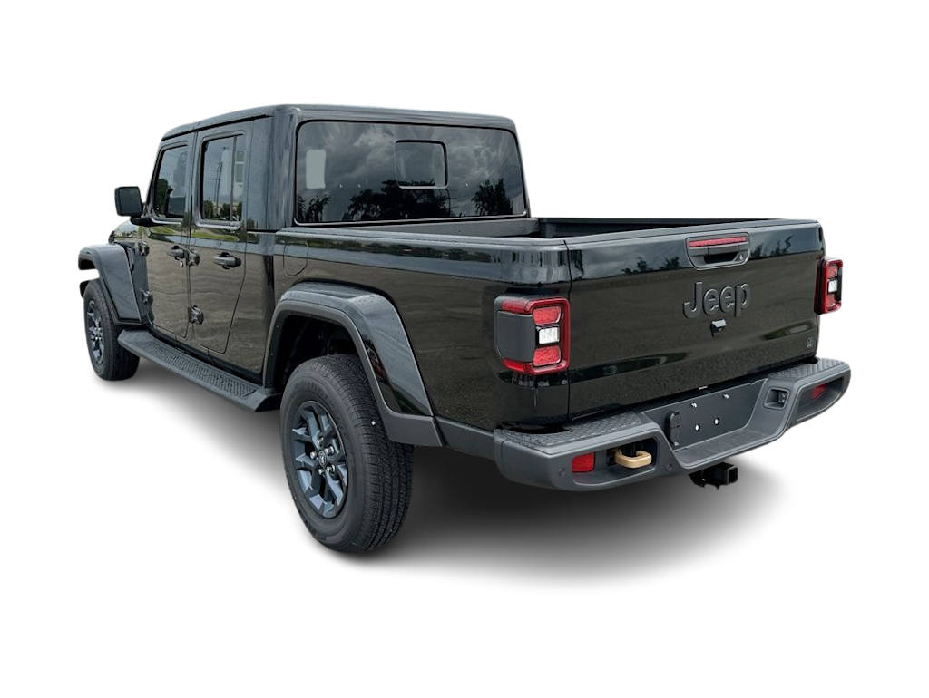 Thumbnail: 2026 Jeep Gladiator - 4