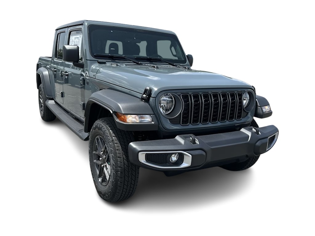 Thumbnail: 2026 Jeep Gladiator - 16