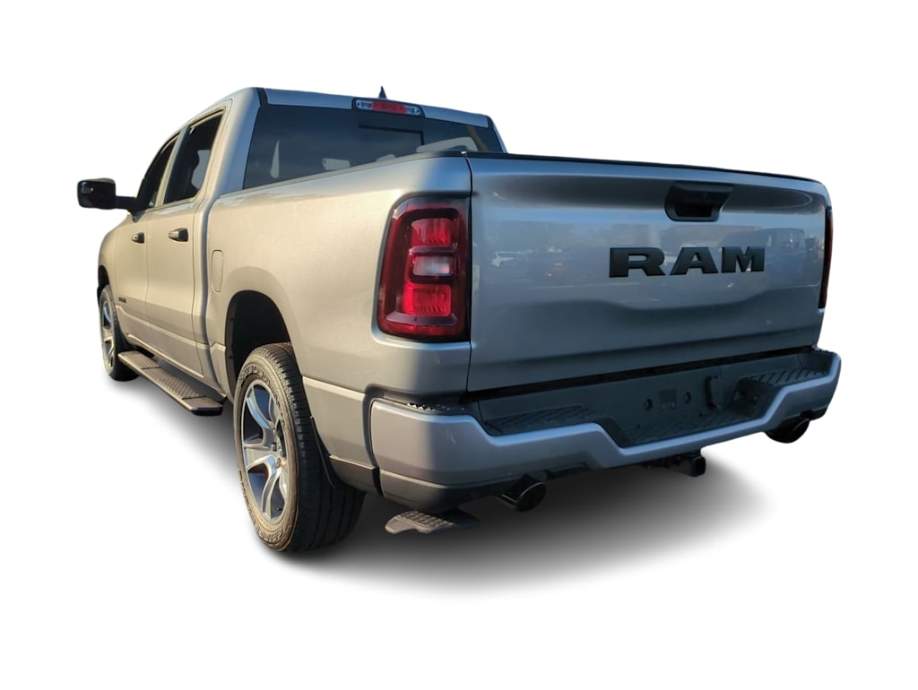 Thumbnail: 2026 RAM 1500 - 4