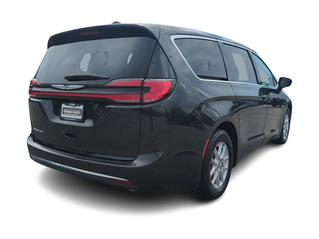 Thumbnail: 2023 Chrysler Pacifica - 20