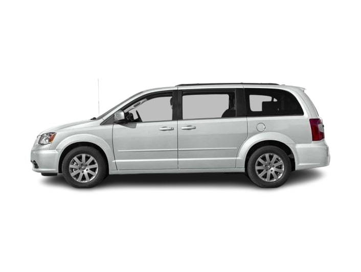 Thumbnail: 2016 Chrysler Town & Country - 3