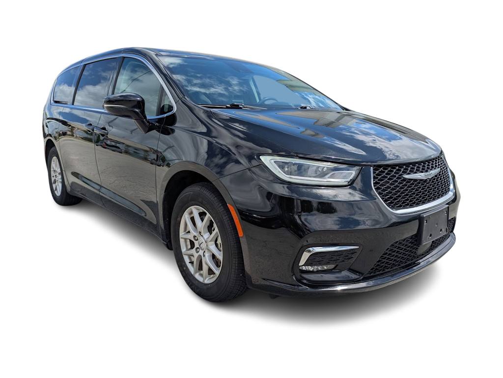 Thumbnail: 2024 Chrysler Pacifica - 8